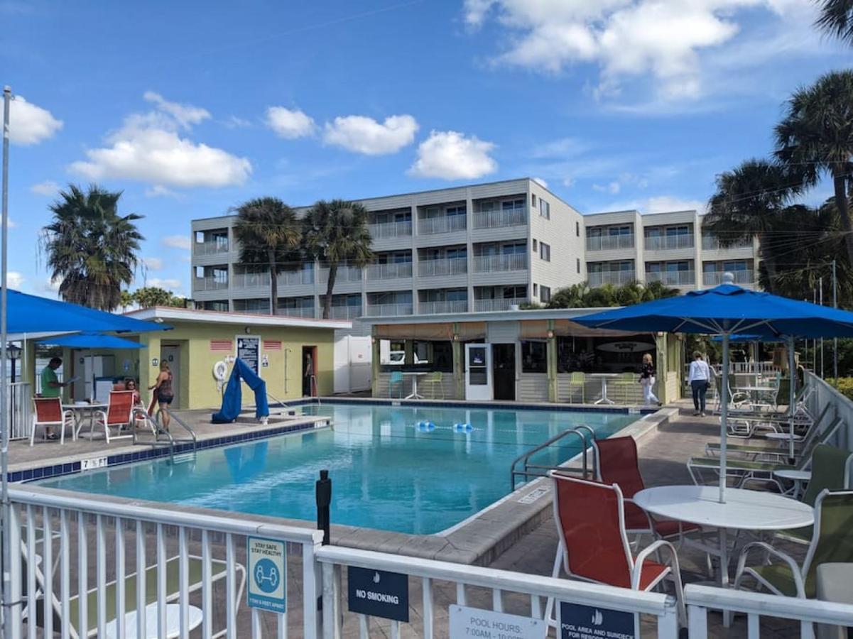 Bay Views From Your Balcony Beach Resort タンパ エクステリア 写真