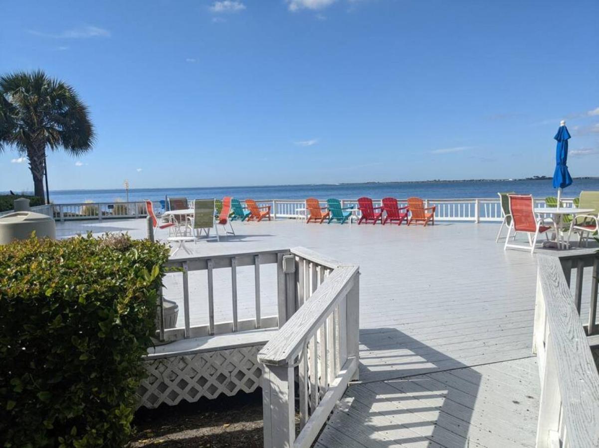 Bay Views From Your Balcony Beach Resort タンパ エクステリア 写真