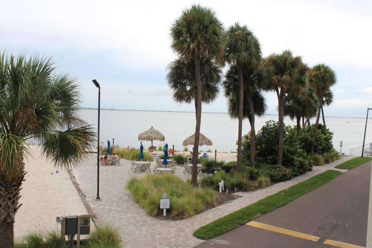 Bay Views From Your Balcony Beach Resort タンパ エクステリア 写真