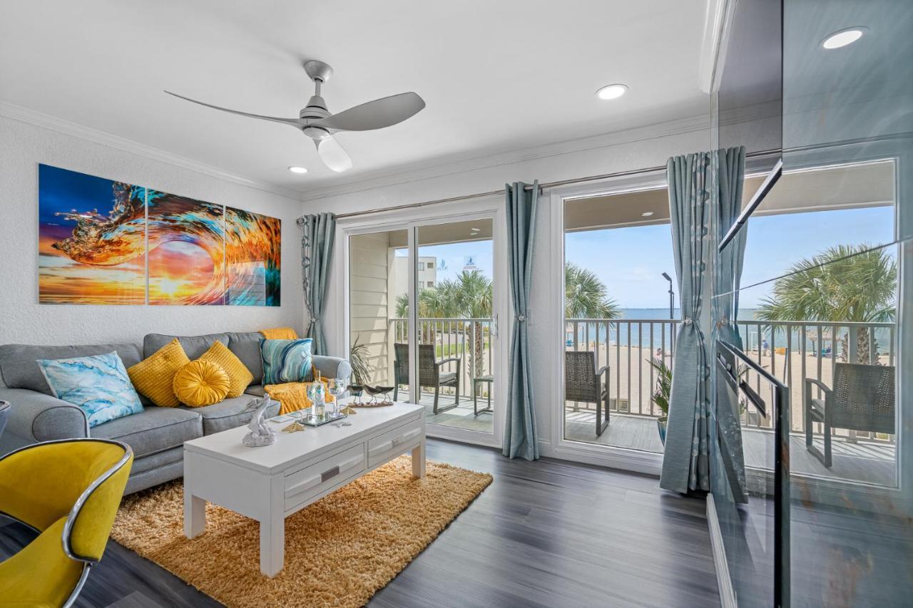 Bay Views From Your Balcony Beach Resort タンパ エクステリア 写真