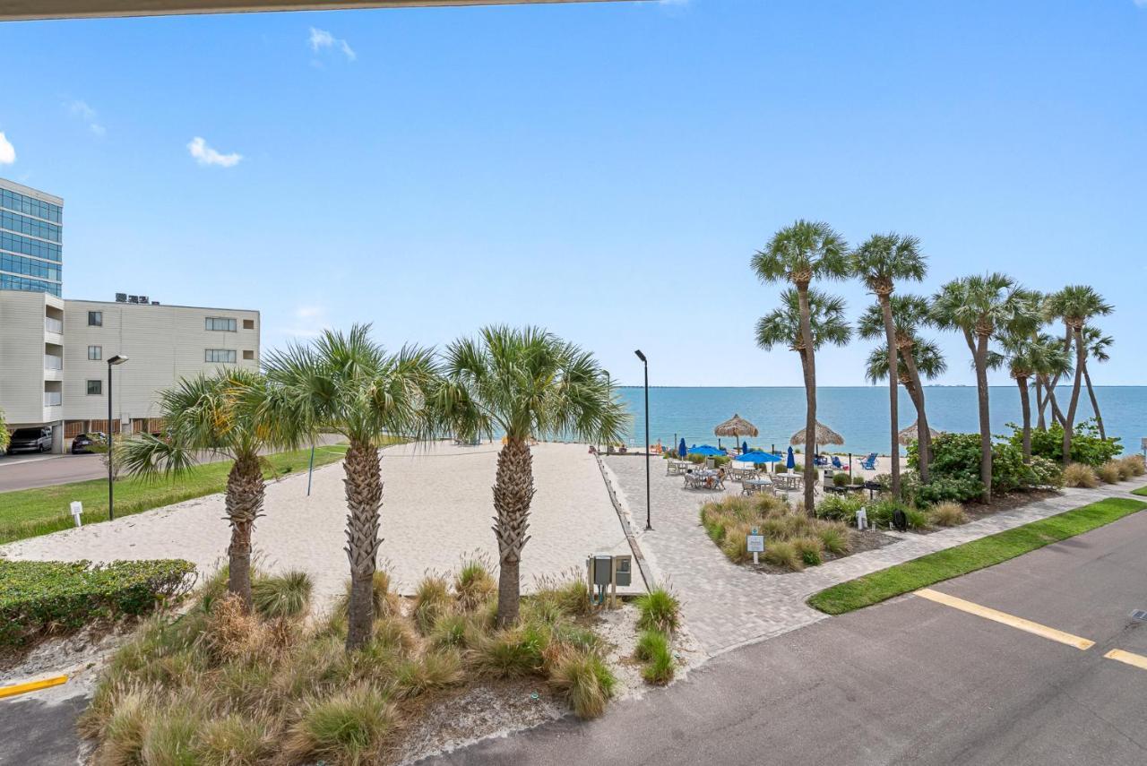 Bay Views From Your Balcony Beach Resort タンパ エクステリア 写真
