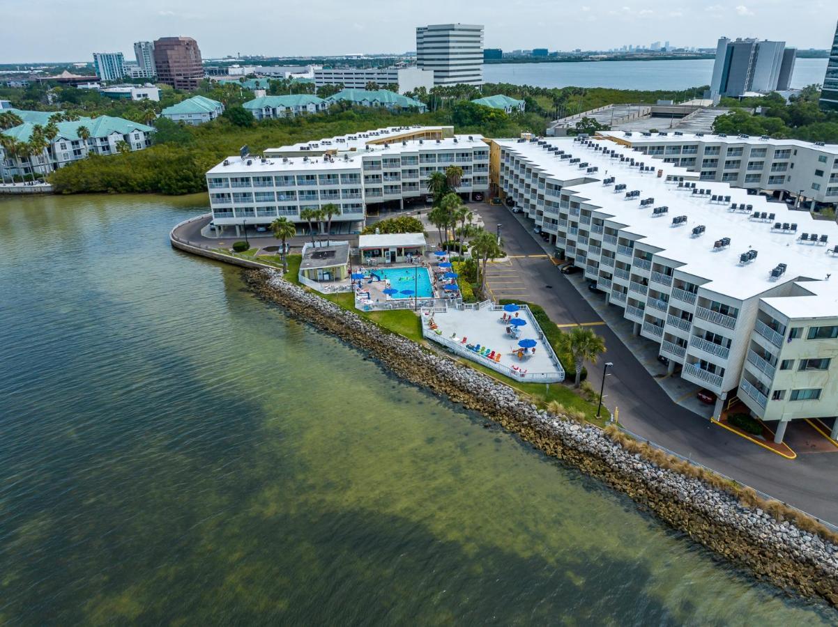 Bay Views From Your Balcony Beach Resort タンパ エクステリア 写真