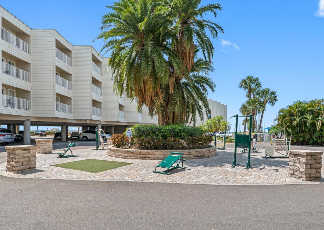 Bay Views From Your Balcony Beach Resort タンパ エクステリア 写真
