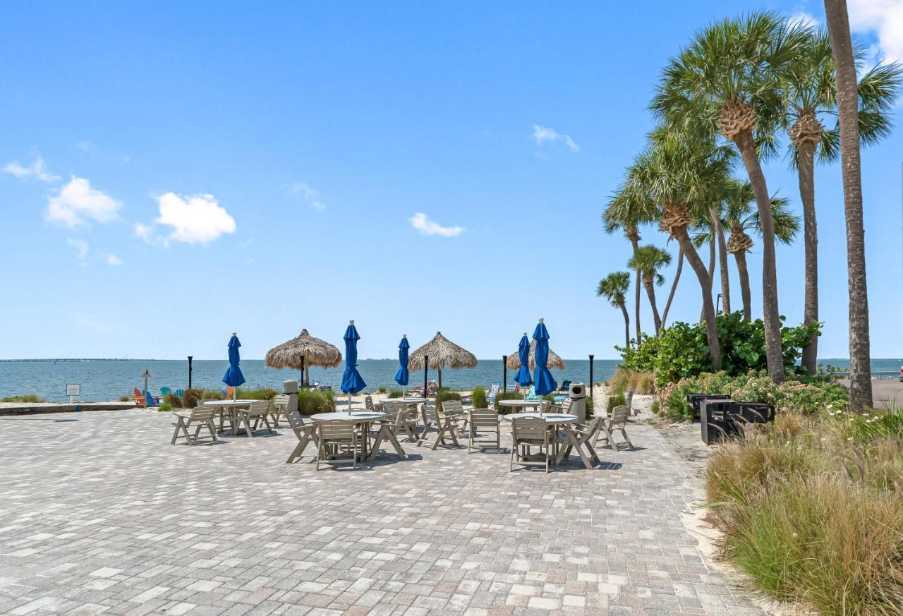 Bay Views From Your Balcony Beach Resort タンパ エクステリア 写真